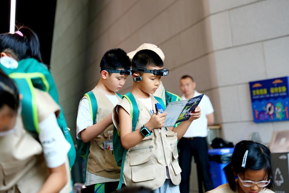 （图片1）成都自然博物馆夜游活动 受访者 供图.jpg